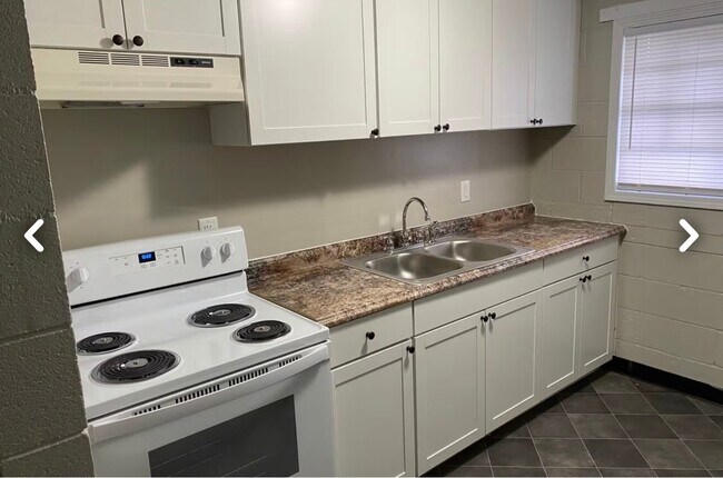 Building Photo - 2709 Howell Ct