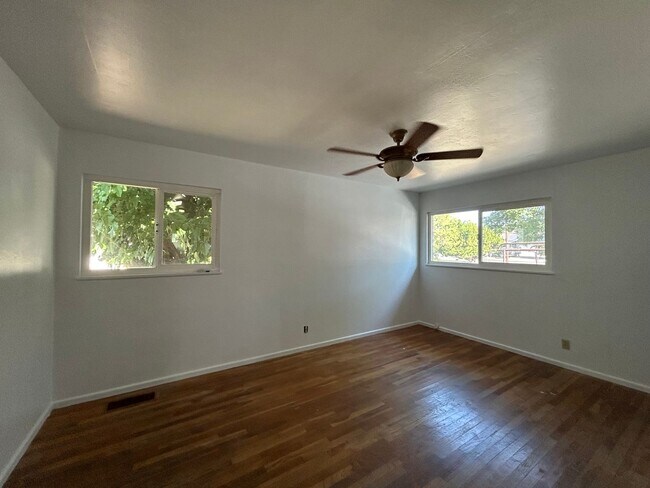Building Photo - 1559 Boynton Ave