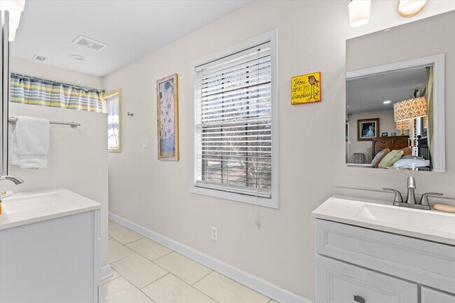 Building Photo - Spacious 4-Bedroom Home with Pool, Two Pri...