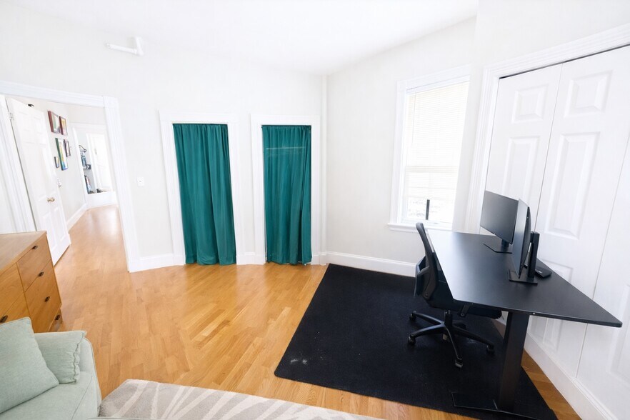 Bedroom 2 - 16 Lincoln St