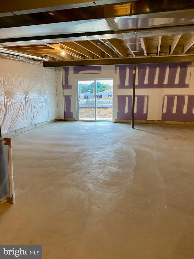 Building Photo - 730 Houston St