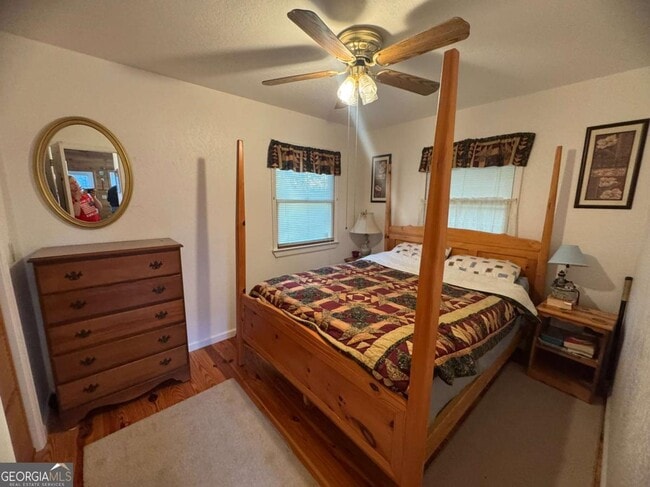 Building Photo - 664 Fox Run Dr