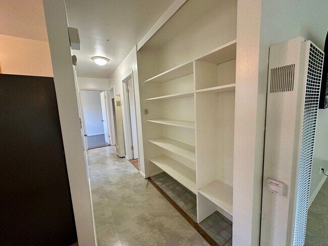 Building Photo - 2565 Wyatt Ln