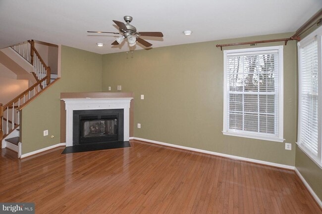 Building Photo - 43088 Shadow Terrace