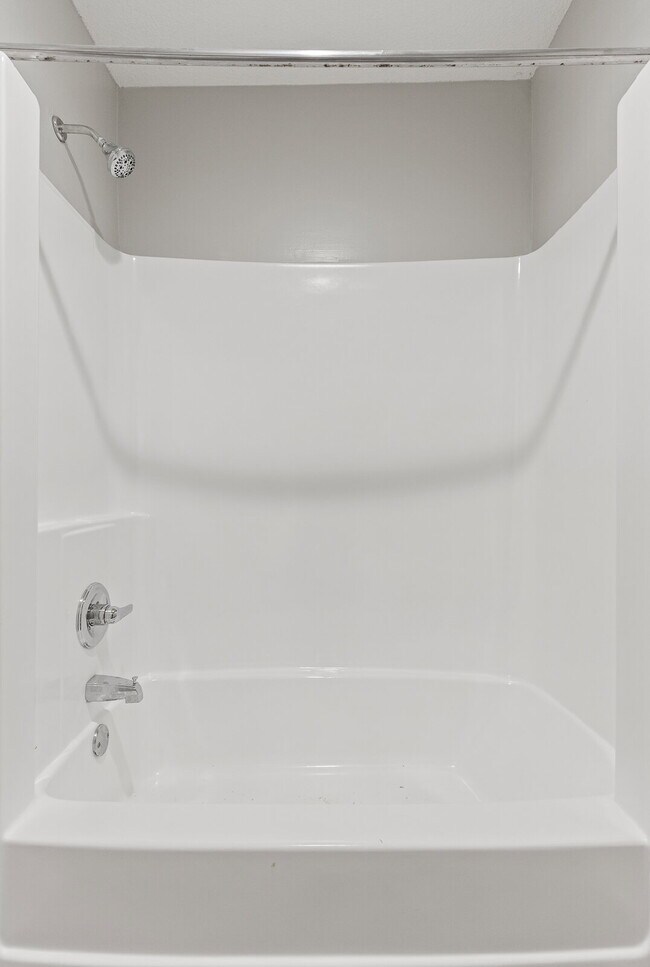 Building Photo - 105 P' Poole Ave #101: Red Bank 1Bed/1Bath Apartment w/ Laundry Units, Central AC, and Granite Co...