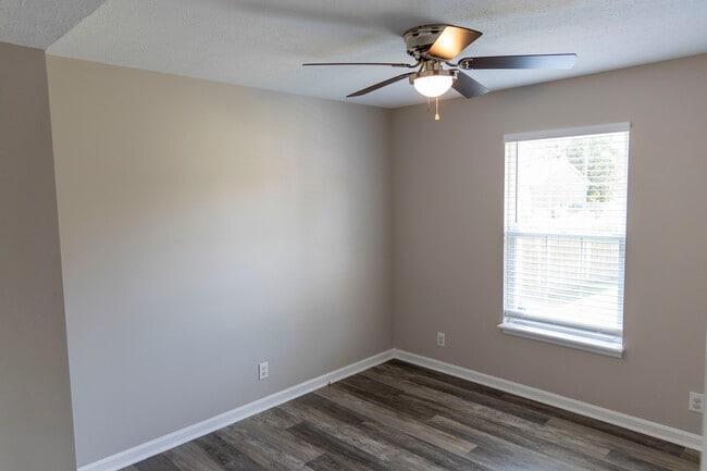 Building Photo - 10504 Pebblestone Cir