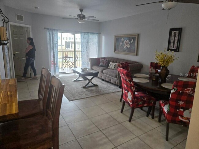 Building Photo - 13226 Galicia St