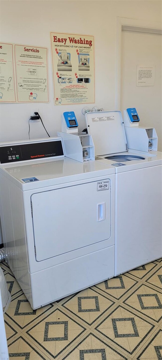 Building Photo - 4070 Exeter