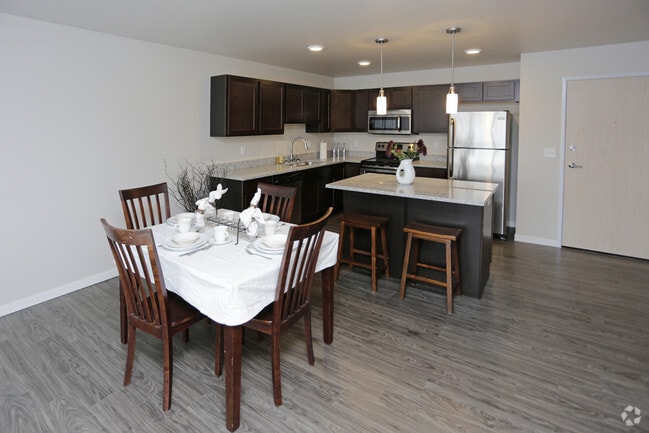 Two Bedroom - Dining Area - Arbor Courts