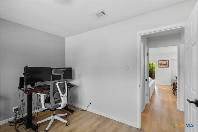 Building Photo - 600 Splitrock