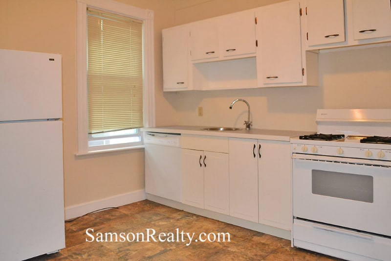 Building Photo - 347 Lloyd Ave