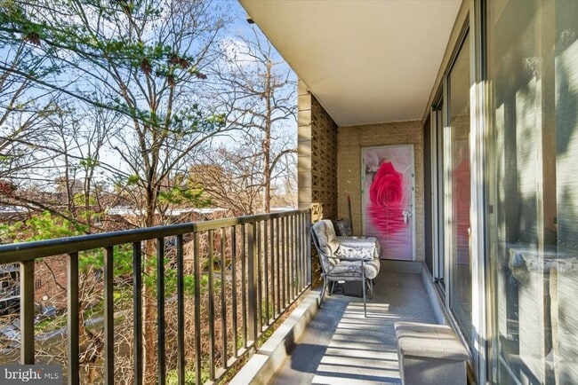 Building Photo - 4420 Briarwood Ct N