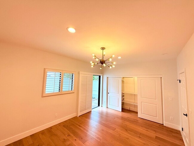 Building Photo - Fantastic 2-Story Home 3 bed 2.5 bath with backyard in Prime Golden Hills-Redondo Beach