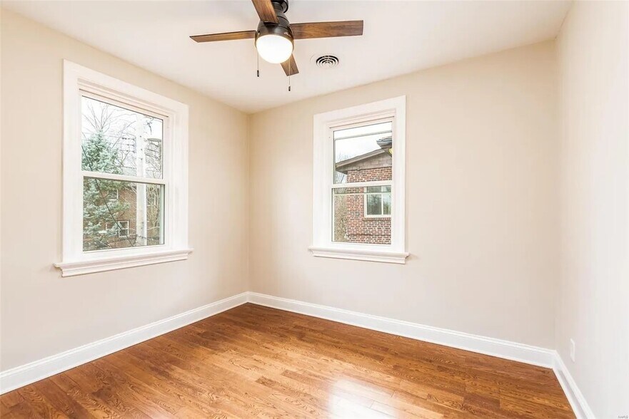 second bedroom - 7136 Amherst Ave