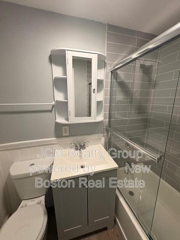 Building Photo - 56 Johnson St