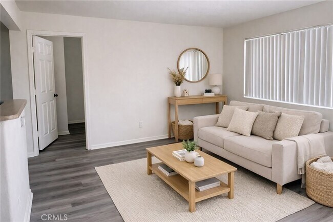 Building Photo - 45421 Sunset Ln