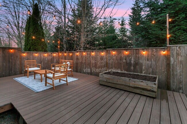 Building Photo - 21724 SW Vintner Ln