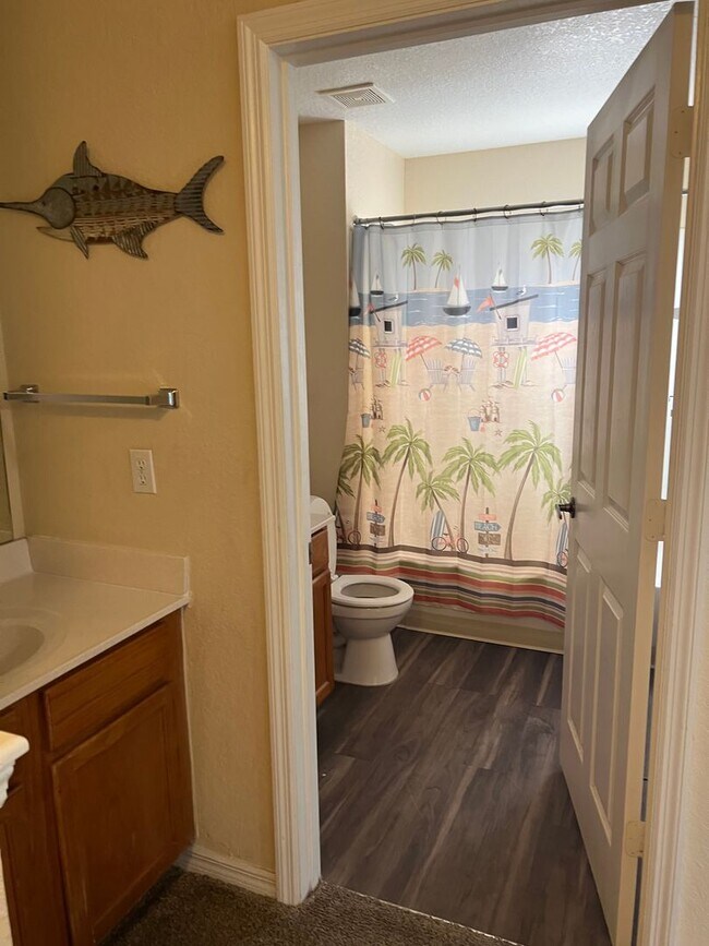 Building Photo - 4010 Santa Maria Dr