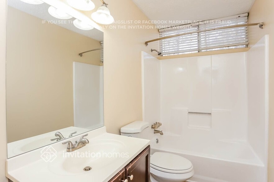 Building Photo - 2655 Plantation Way