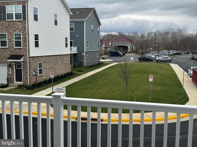 Building Photo - 1801 Harvest Dr