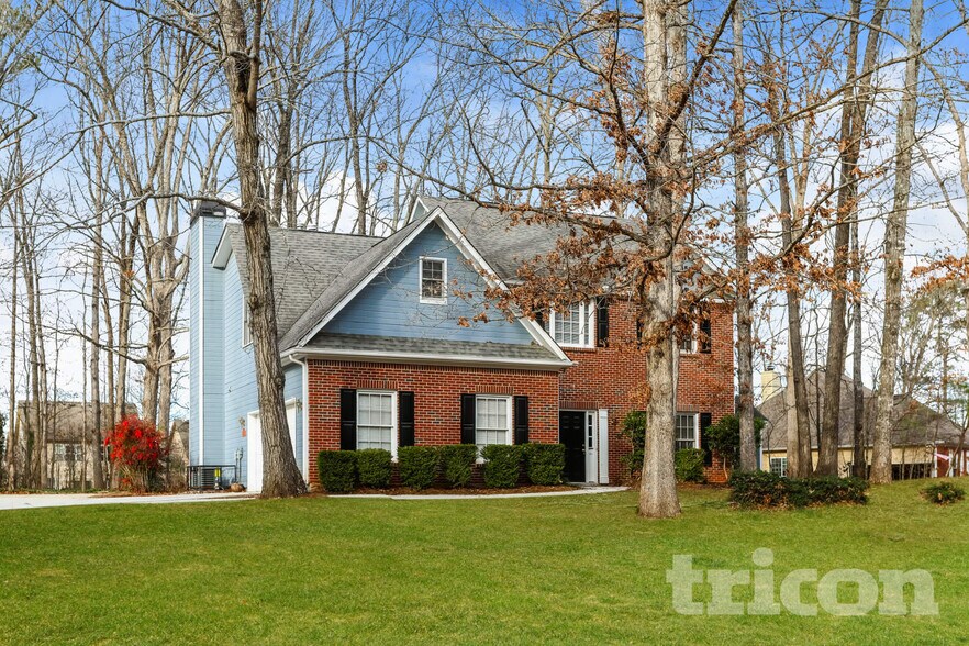 Building Photo - 2611 Peregrine Ct