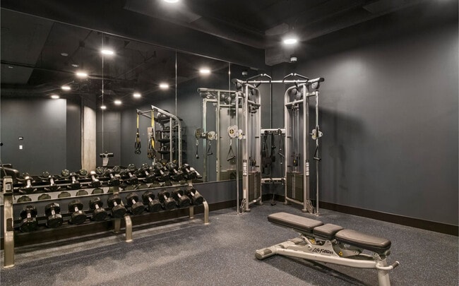 Building Photo - 622 Rainier Ave S