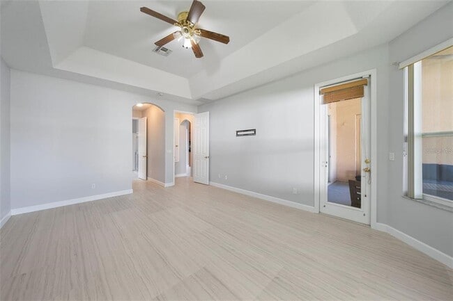 Building Photo - 3434 Bromfield Dr