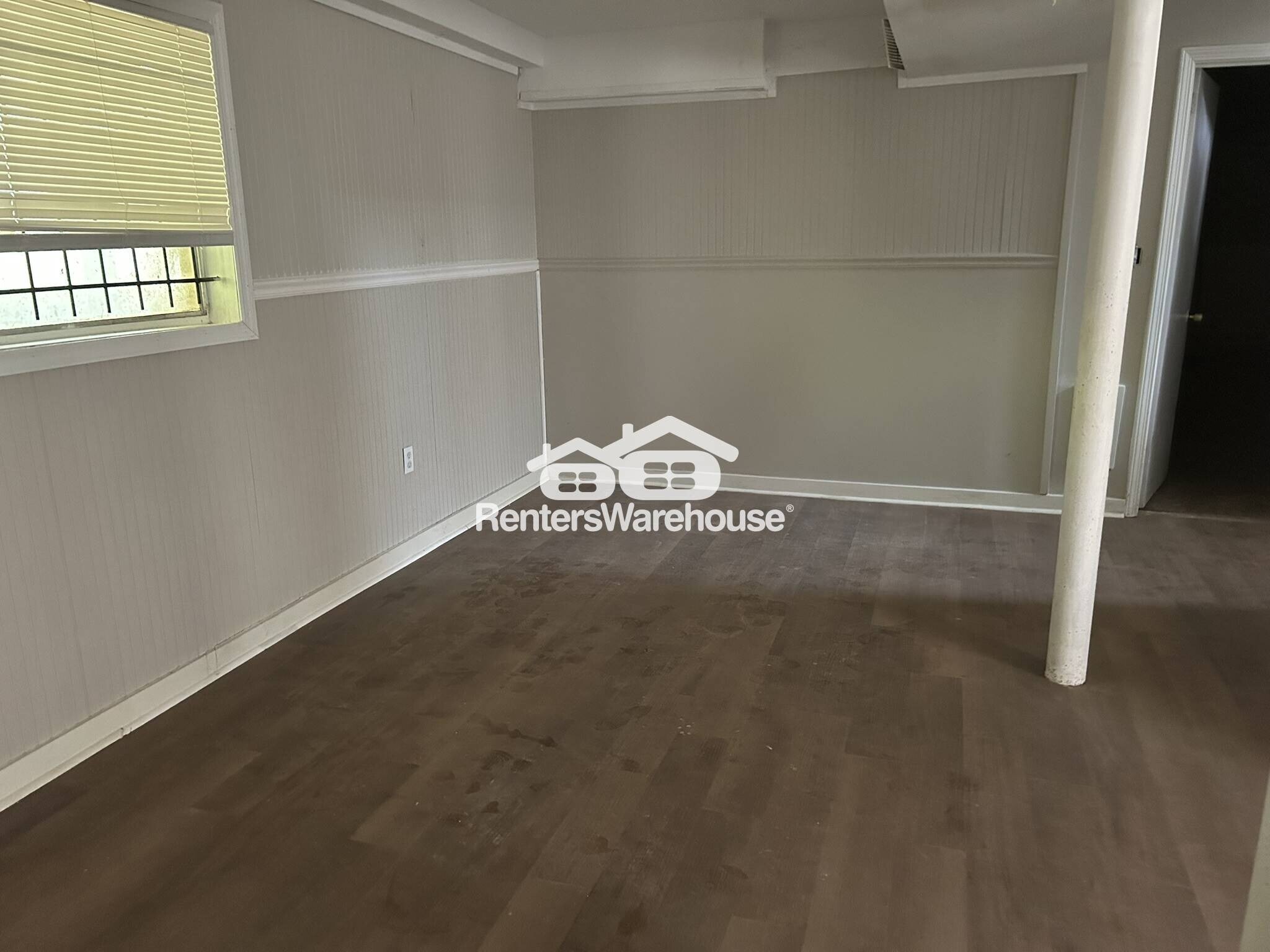 Building Photo - 2321 Stonewood Dr