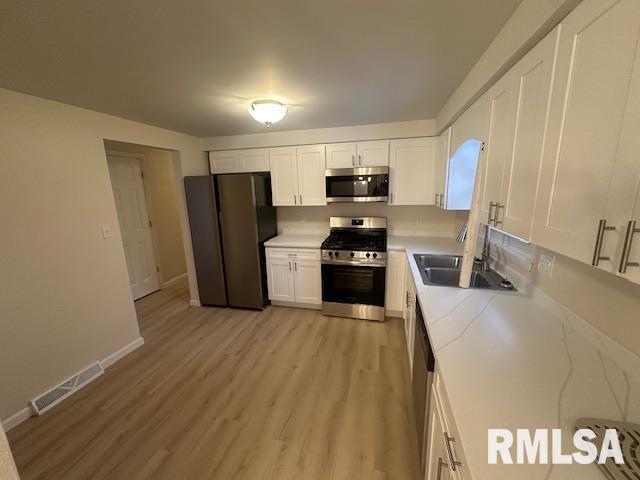 Building Photo - 7414 N Parliament Pl