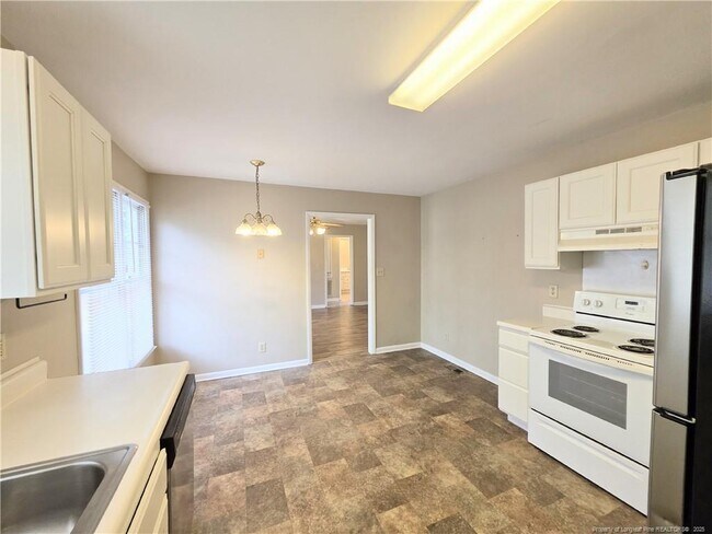 Building Photo - 1179 Butterwood Cir