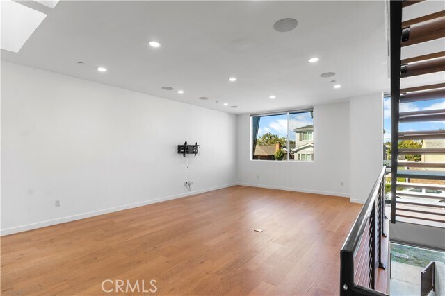 Building Photo - 6566 W 85th Pl