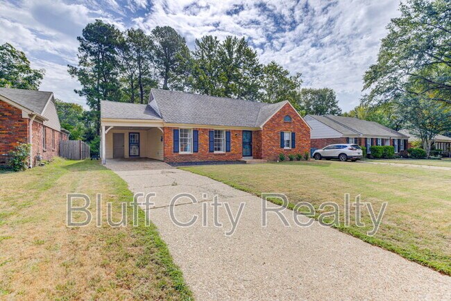 Building Photo - 1620 Sterling Dr