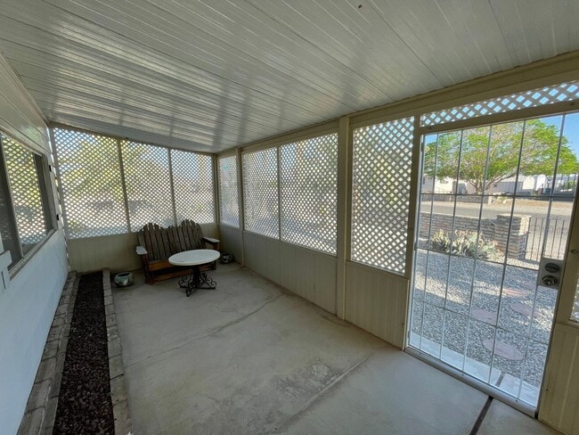 Building Photo - Partially Furnished Manufactured Home on its own Large Corner Lot! *No HOA*