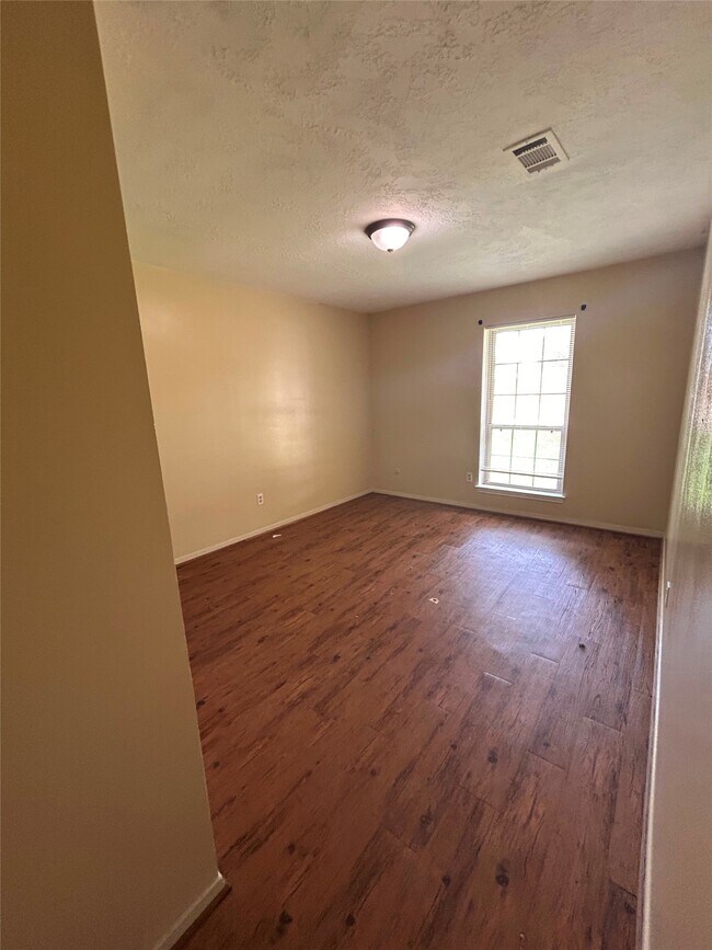 Building Photo - 12755 Brookglade Cir