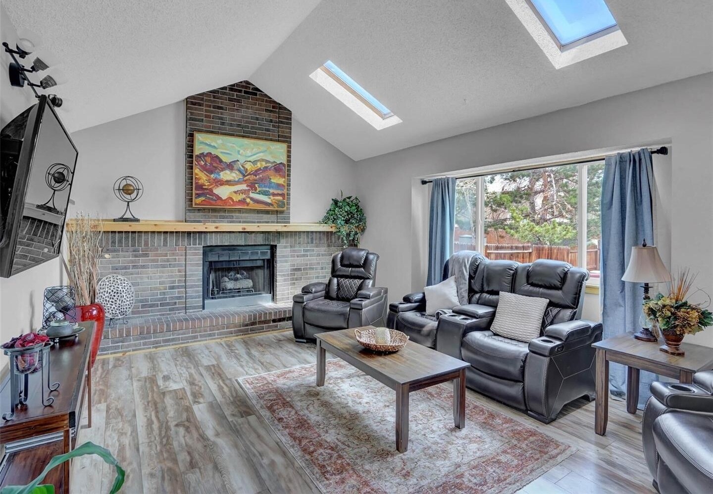 Building Photo - 7655 Hickorywood Dr