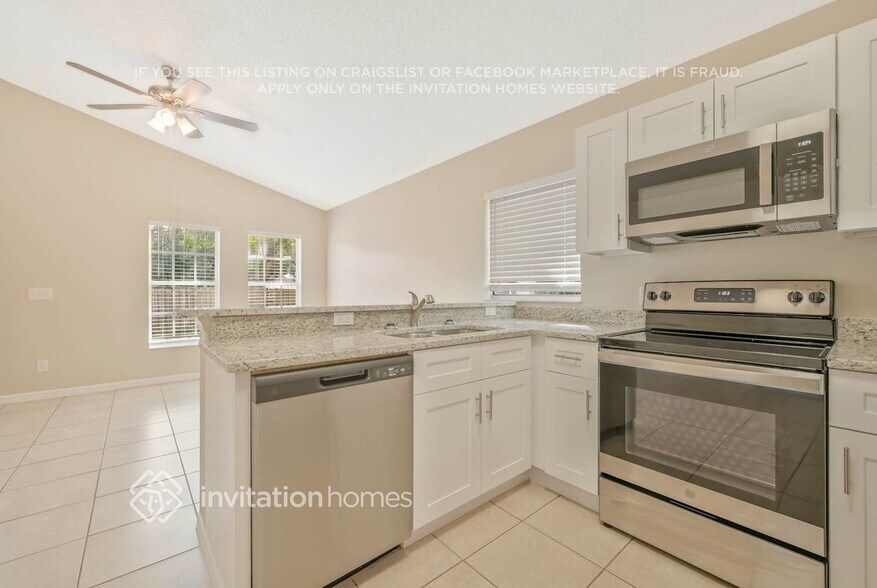 Building Photo - 6561 Redwood Oaks Dr