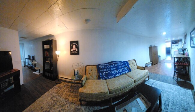 Building Photo - 712 N Market St