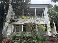 Building Photo - 1914 Barnard St