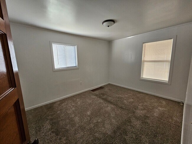 Building Photo - 2 Bed 1 Bath Home in the Heart of Richland
