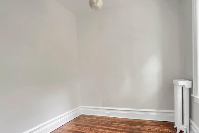 Building Photo - 57 Highwood Terrace