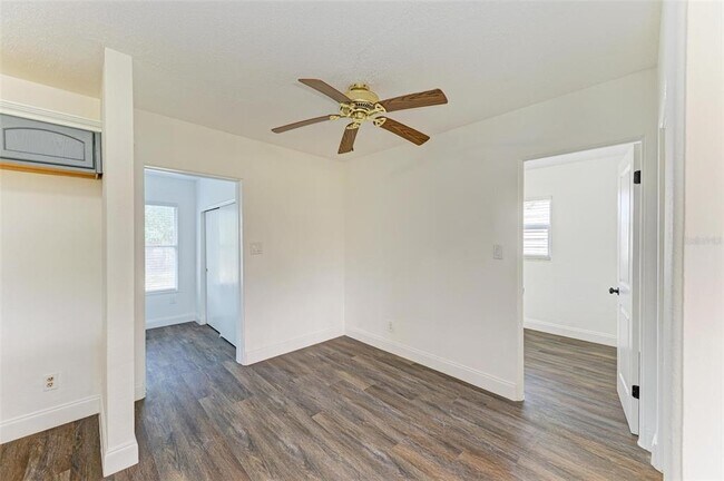 Building Photo - 818 Padgett Ave