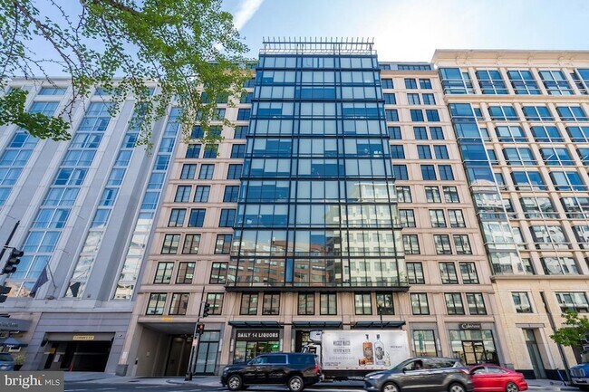 Building Photo - 1133 14th St NW