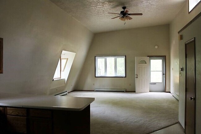 Building Photo - 2439 Sunflower Loop