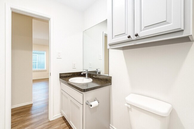 Building Photo - 5611 Simcrest Grove Dr