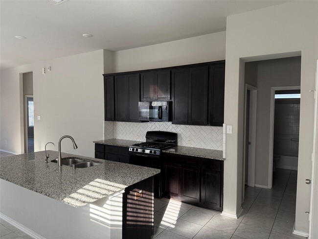 Building Photo - 20226 Rainflower Bay Ln