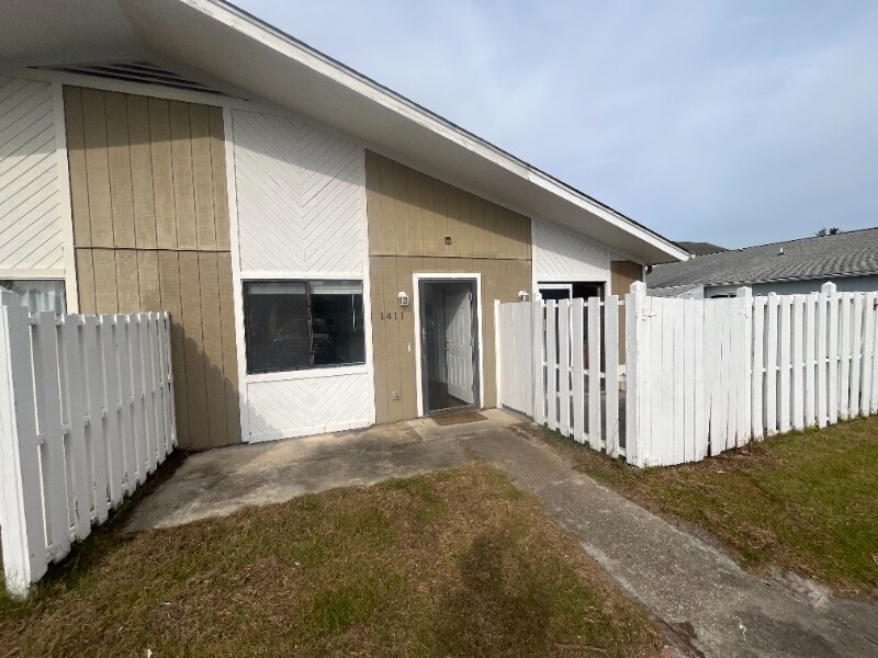 Building Photo - 1411 Turkey Ridge Rd