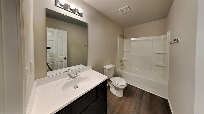 Building Photo - 9920 Rattlesnake Ln