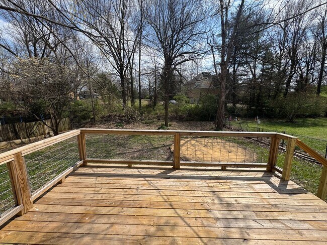 Building Photo - 3 Bedroom, 1 bath house with a bonus room