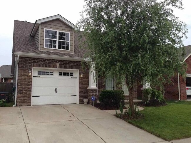 Building Photo - 1305 Westvale Dr