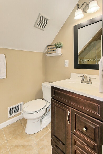 Building Photo - 13007 Melville Ln